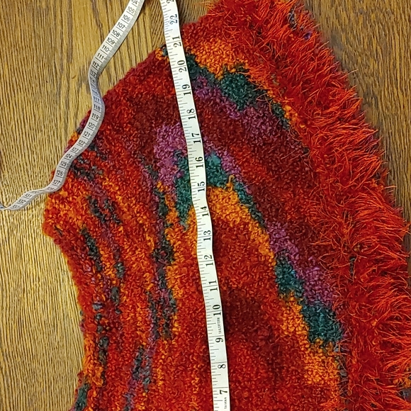 Ladies Shoulder Shrug Handmade - Picture 4 of 5